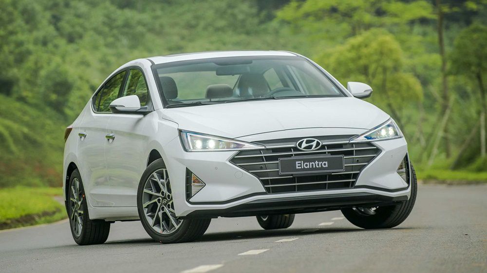 Elantra 2019 vs 2020: Đánh giá chi tiết về hiệu suất và an toàn