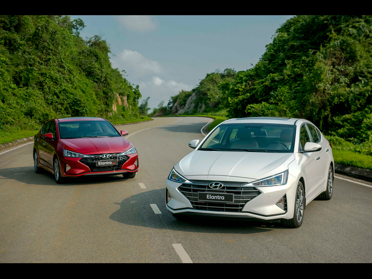 Elantra 2019 vs 2020: Đánh giá chi tiết về hiệu suất và an toàn